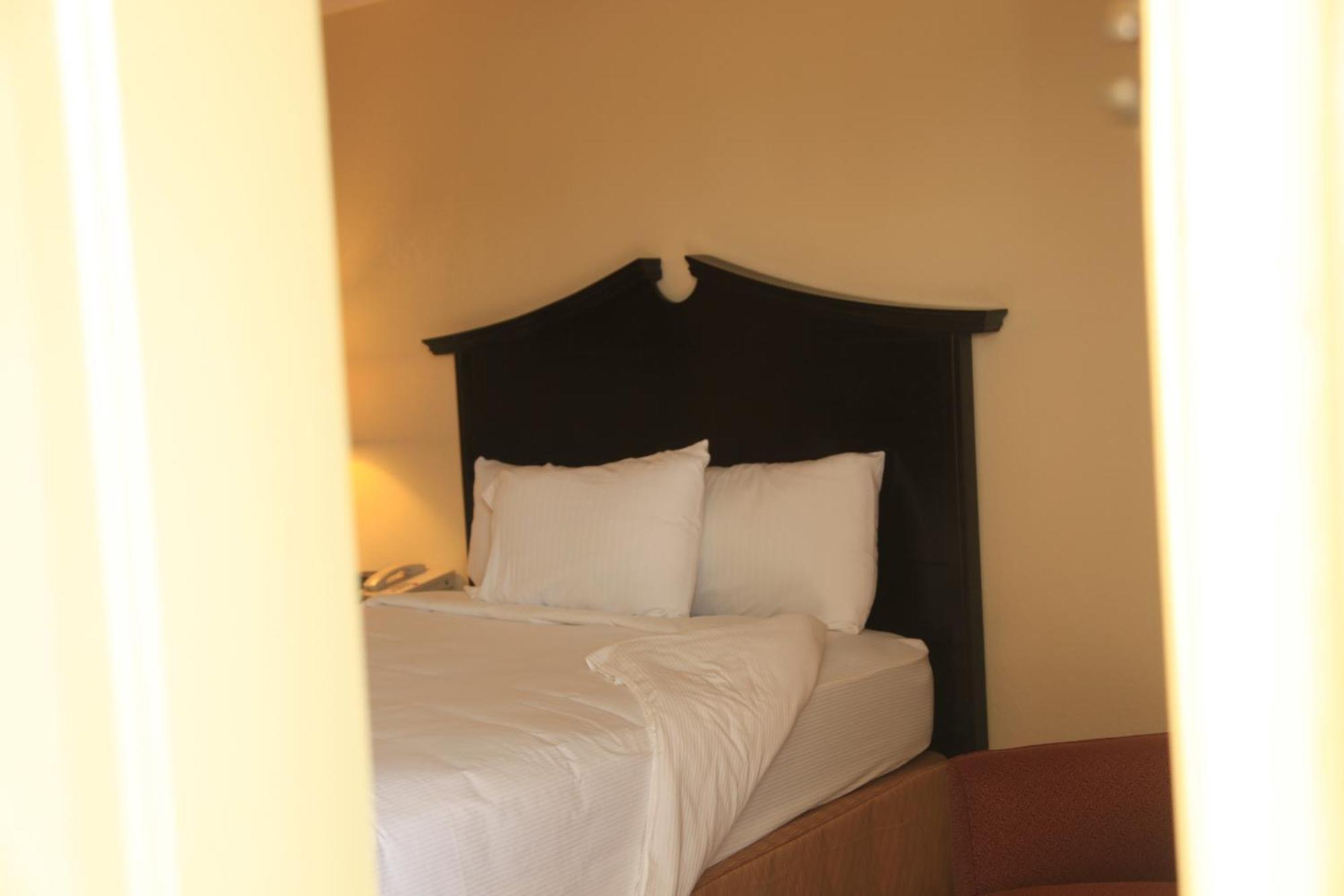 Plaza Inn Midland Eksteriør bilde